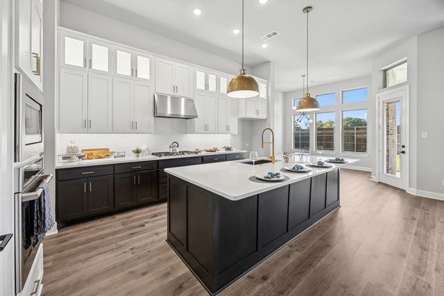 2221 Village Trail, Lakewood Village, TX 75068
