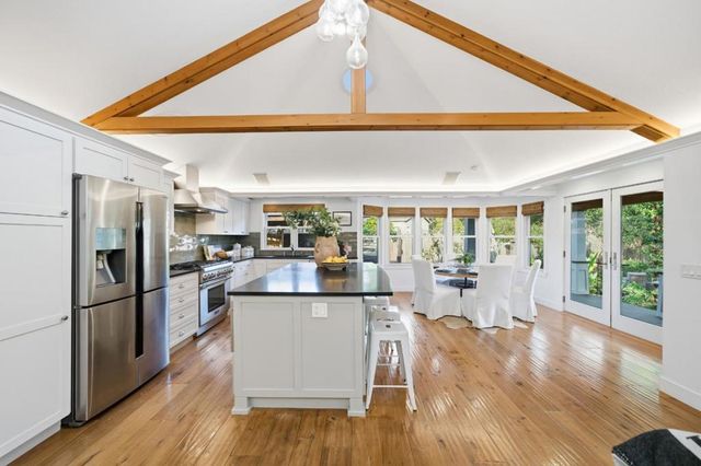 810 Glencrag Way, Woodside, CA 94062