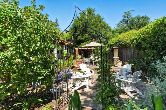 810 Glencrag Way, Woodside, CA 94062