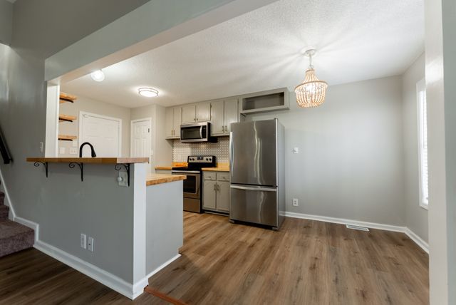 3826 Man O War Blvd, Clarksville, TN 37042