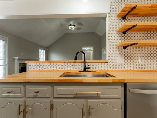 3826 Man O War Blvd, Clarksville, TN 37042