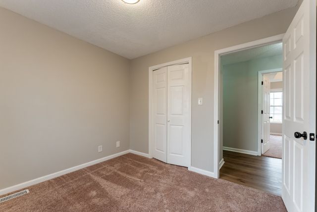 3826 Man O War Blvd, Clarksville, TN 37042