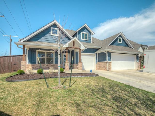 803 NE 33rd Street, Moore, OK 73160