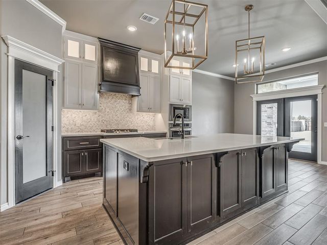 803 NE 33rd Street, Moore, OK 73160