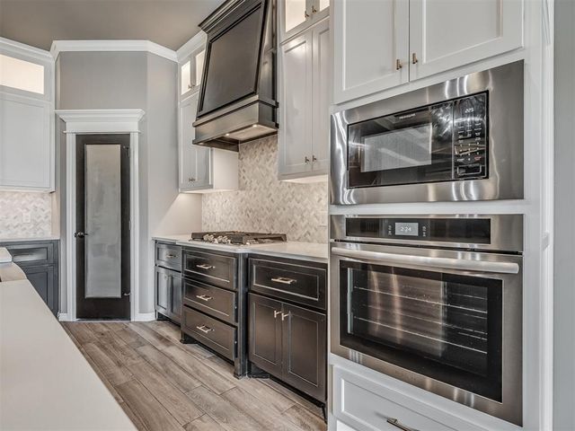 803 NE 33rd Street, Moore, OK 73160