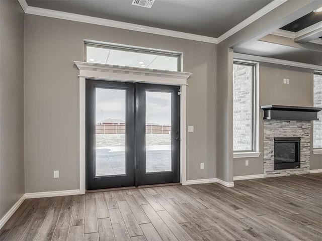 803 NE 33rd Street, Moore, OK 73160