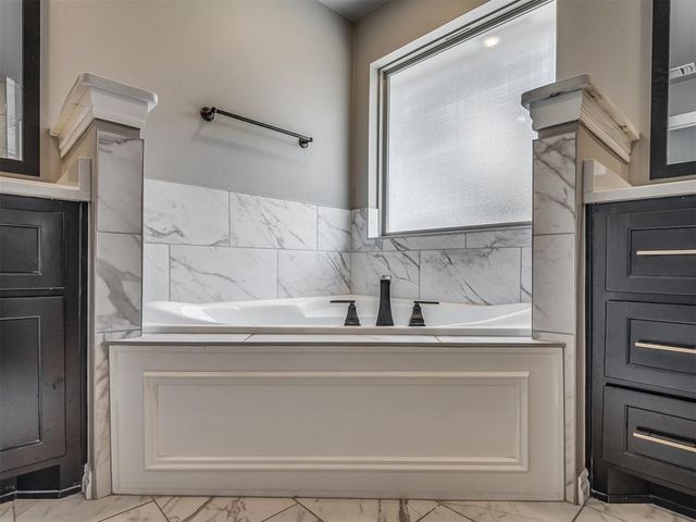 803 NE 33rd Street, Moore, OK 73160