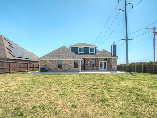 803 NE 33rd Street, Moore, OK 73160