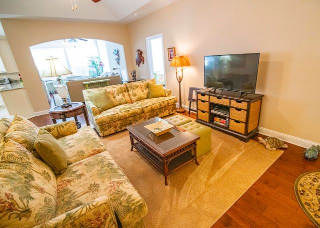 436 Arlington Circle, Murrells Inlet, SC 29576