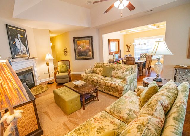 436 Arlington Circle, Murrells Inlet, SC 29576