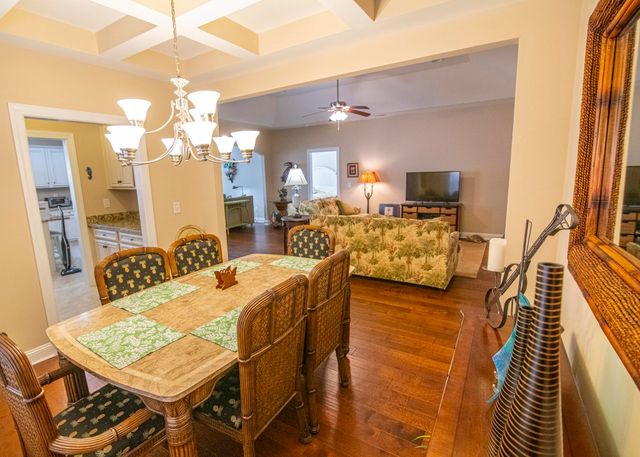 436 Arlington Circle, Murrells Inlet, SC 29576