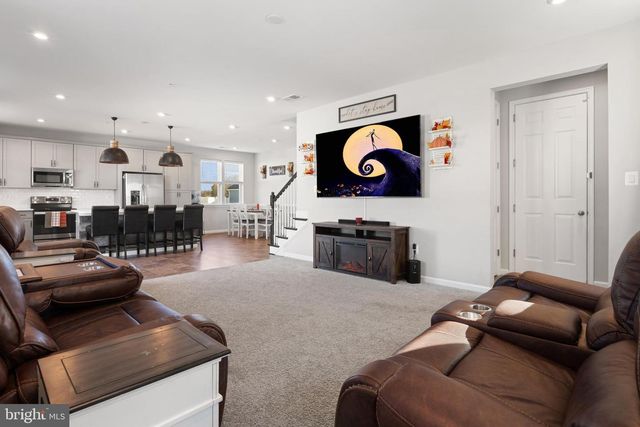 12612 CHAMBLISS DR, Hagerstown, MD 21740