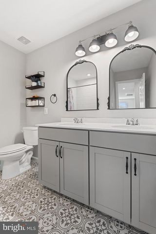 12612 CHAMBLISS DR, Hagerstown, MD 21740