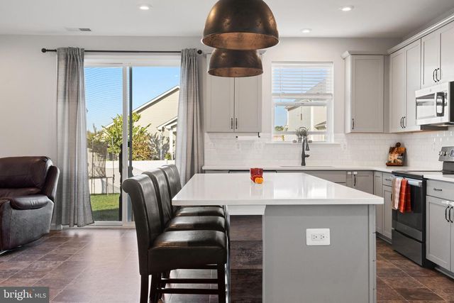 12612 CHAMBLISS DR, Hagerstown, MD 21740