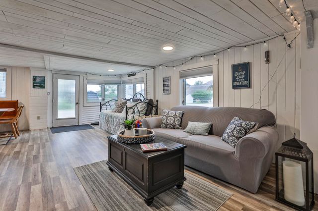 100-102 Tucker Shore Road, Belmont, NH 03220