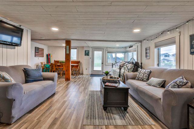 100-102 Tucker Shore Road, Belmont, NH 03220
