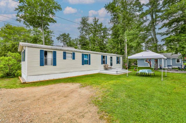 100-102 Tucker Shore Road, Belmont, NH 03220