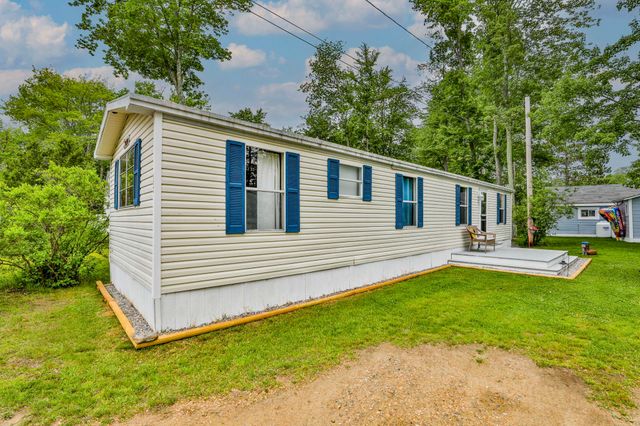 100-102 Tucker Shore Road, Belmont, NH 03220