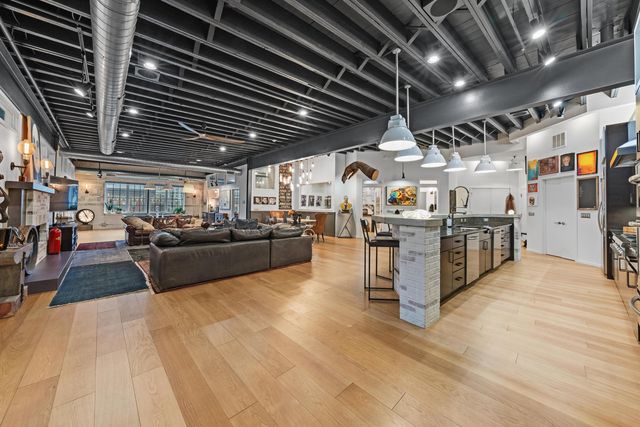 17 W 3rd Avenue, 213, Columbus, OH 43201