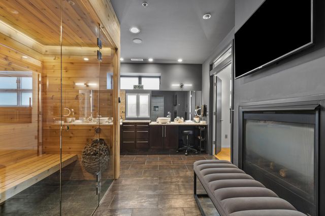 17 W 3rd Avenue, 213, Columbus, OH 43201