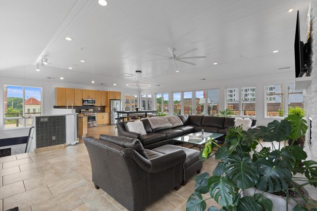 17 W 3rd Avenue, 213, Columbus, OH 43201