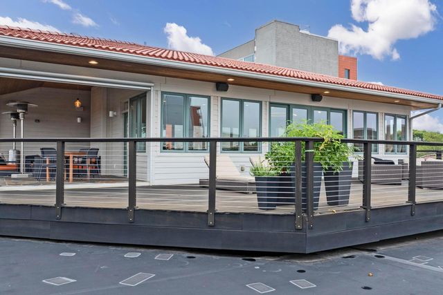 17 W 3rd Avenue, 213, Columbus, OH 43201