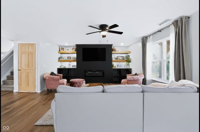 6808 Harriet Drive, Indianapolis, IN 46237