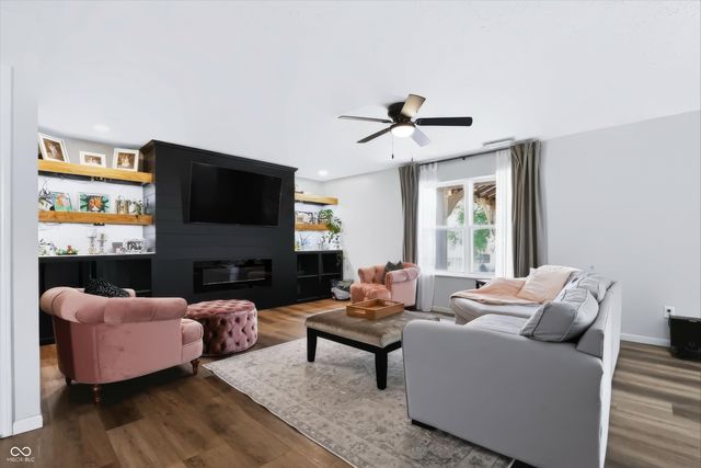 6808 Harriet Drive, Indianapolis, IN 46237