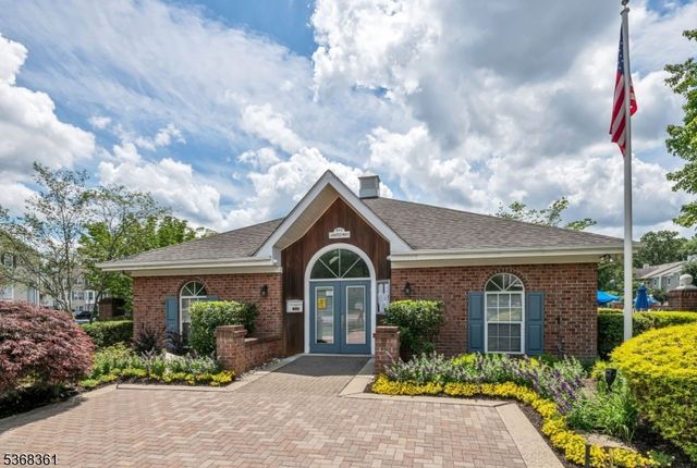 401 Poets Way, Mahwah Twp., NJ 07430