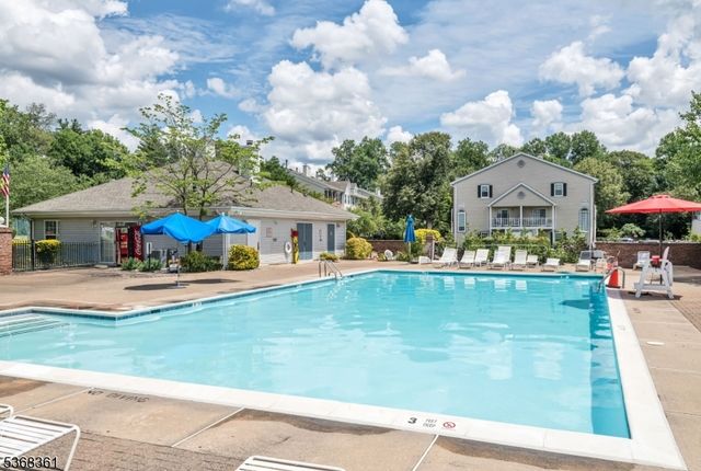 401 Poets Way, Mahwah Twp., NJ 07430