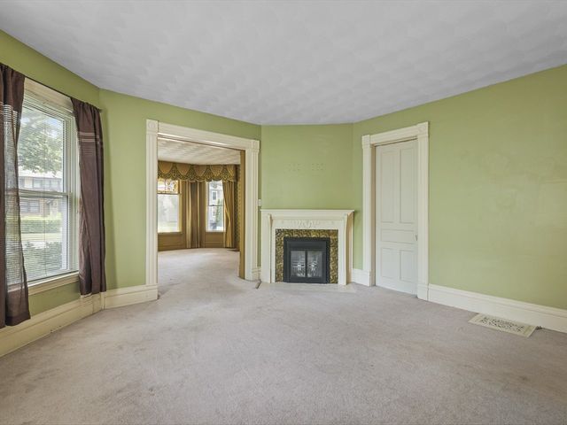 924 PEARL Street, Belvidere, IL 61008