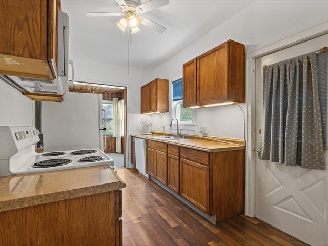 924 PEARL Street, Belvidere, IL 61008