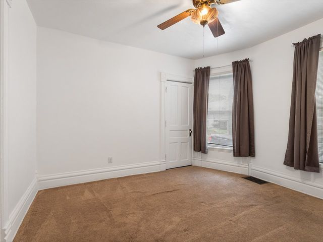 924 PEARL Street, Belvidere, IL 61008