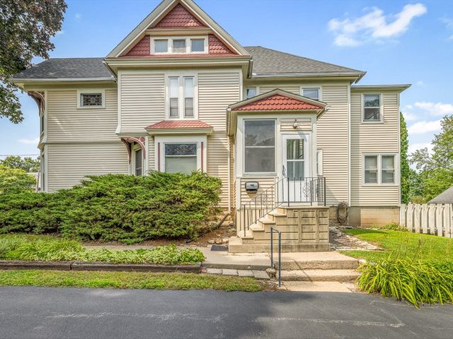 924 PEARL Street, Belvidere, IL 61008