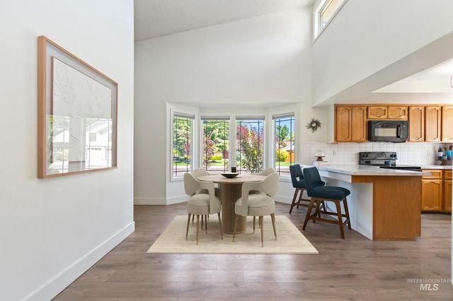 4037 N Armstrong Ave, Boise, ID 83704
