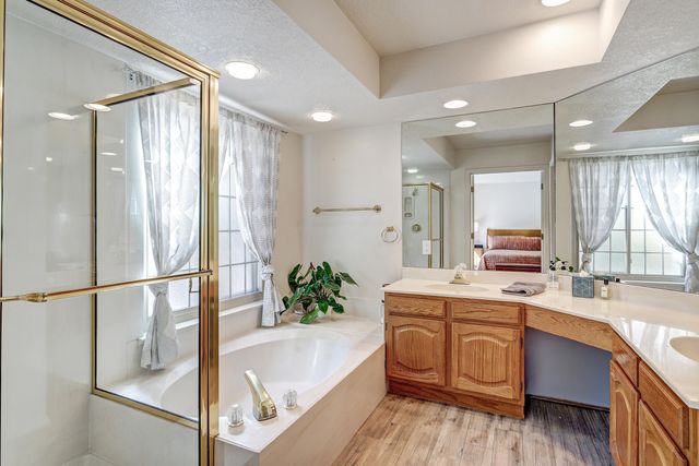 7932 Woodridge Drive NE, Albuquerque, NM 87109