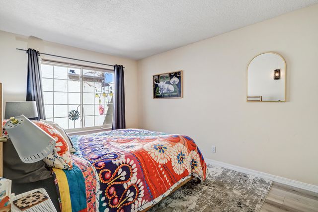 7932 Woodridge Drive NE, Albuquerque, NM 87109