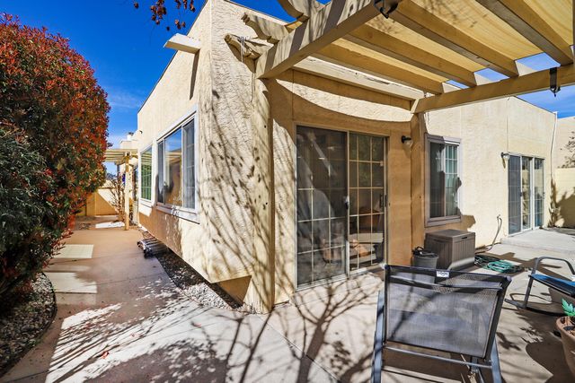 7932 Woodridge Drive NE, Albuquerque, NM 87109