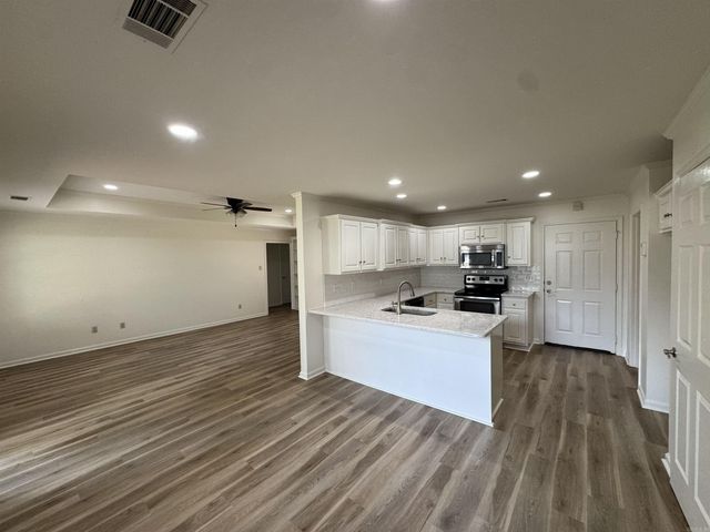 1222 Pinnacle Dr, Jacksonville, AR 72076