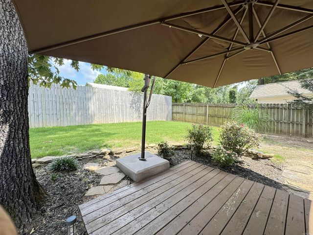 1222 Pinnacle Dr, Jacksonville, AR 72076