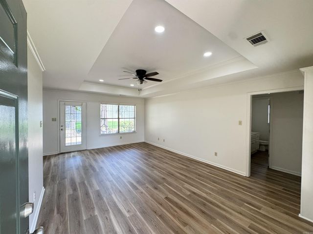 1222 Pinnacle Dr, Jacksonville, AR 72076