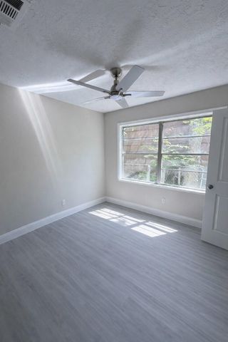 8115 Redfern Drive, Houston, TX 77033