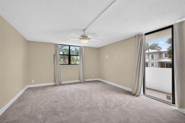 145 S Ocean Avenue 219, Palm Beach Shores, FL 33404