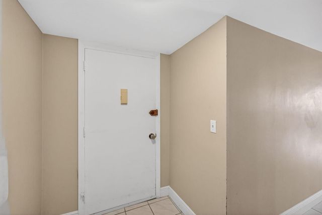 145 S Ocean Avenue 219, Palm Beach Shores, FL 33404