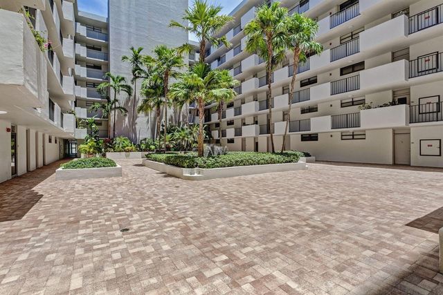 145 S Ocean Avenue 219, Palm Beach Shores, FL 33404