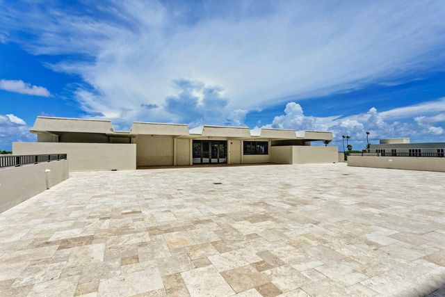 145 S Ocean Avenue 219, Palm Beach Shores, FL 33404