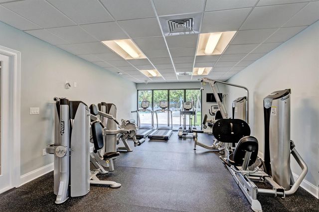145 S Ocean Avenue 219, Palm Beach Shores, FL 33404