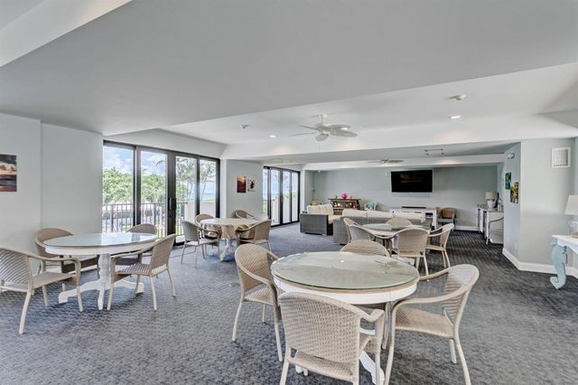 145 S Ocean Avenue 219, Palm Beach Shores, FL 33404