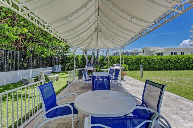 145 S Ocean Avenue 219, Palm Beach Shores, FL 33404