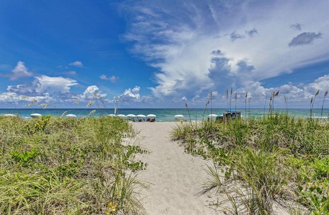 145 S Ocean Avenue 219, Palm Beach Shores, FL 33404
